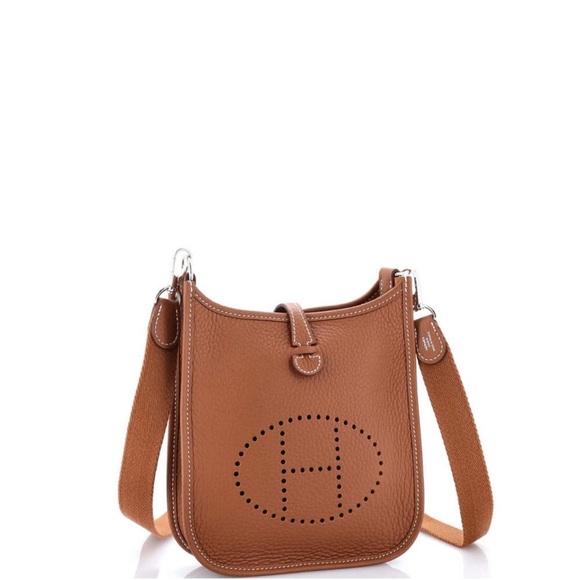 Hermes Handbags - Hermes Evelyn Gold Leather Crossbody Bag Clemence